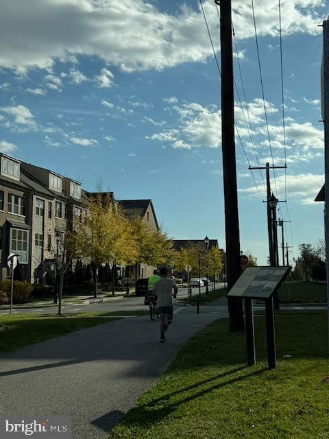 RIVERDALE PARK STATION - Residential Lease