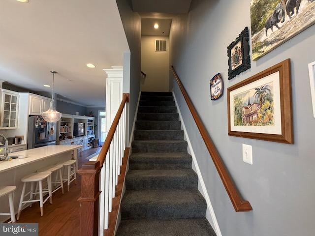 RIVERDALE PARK STATION - Residential Lease