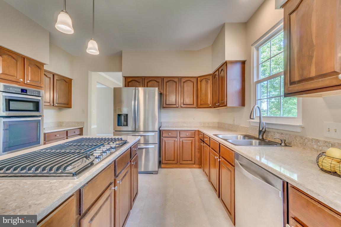 MANORS OF PARK RIDGE - Residential