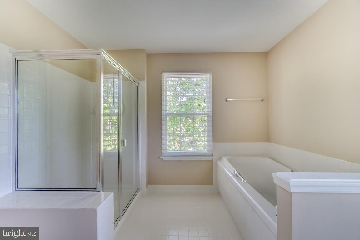 MANORS OF PARK RIDGE - Residential