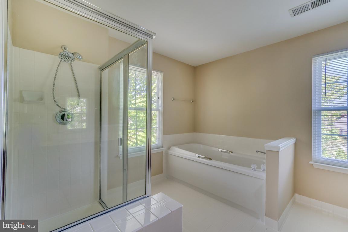 MANORS OF PARK RIDGE - Residential