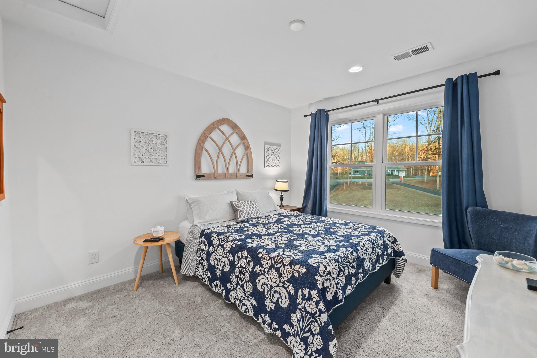 NOAH'S LANDING - Residential