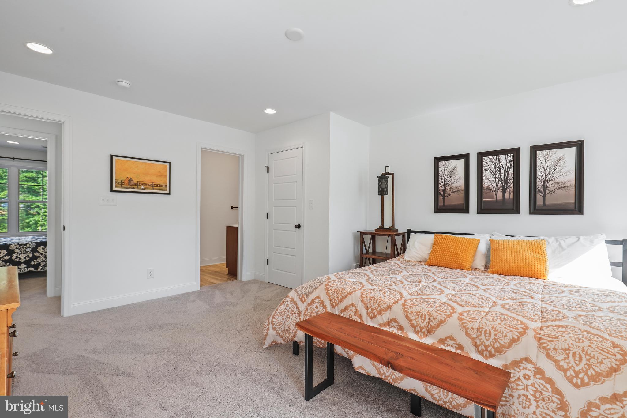 NOAH'S LANDING - Residential