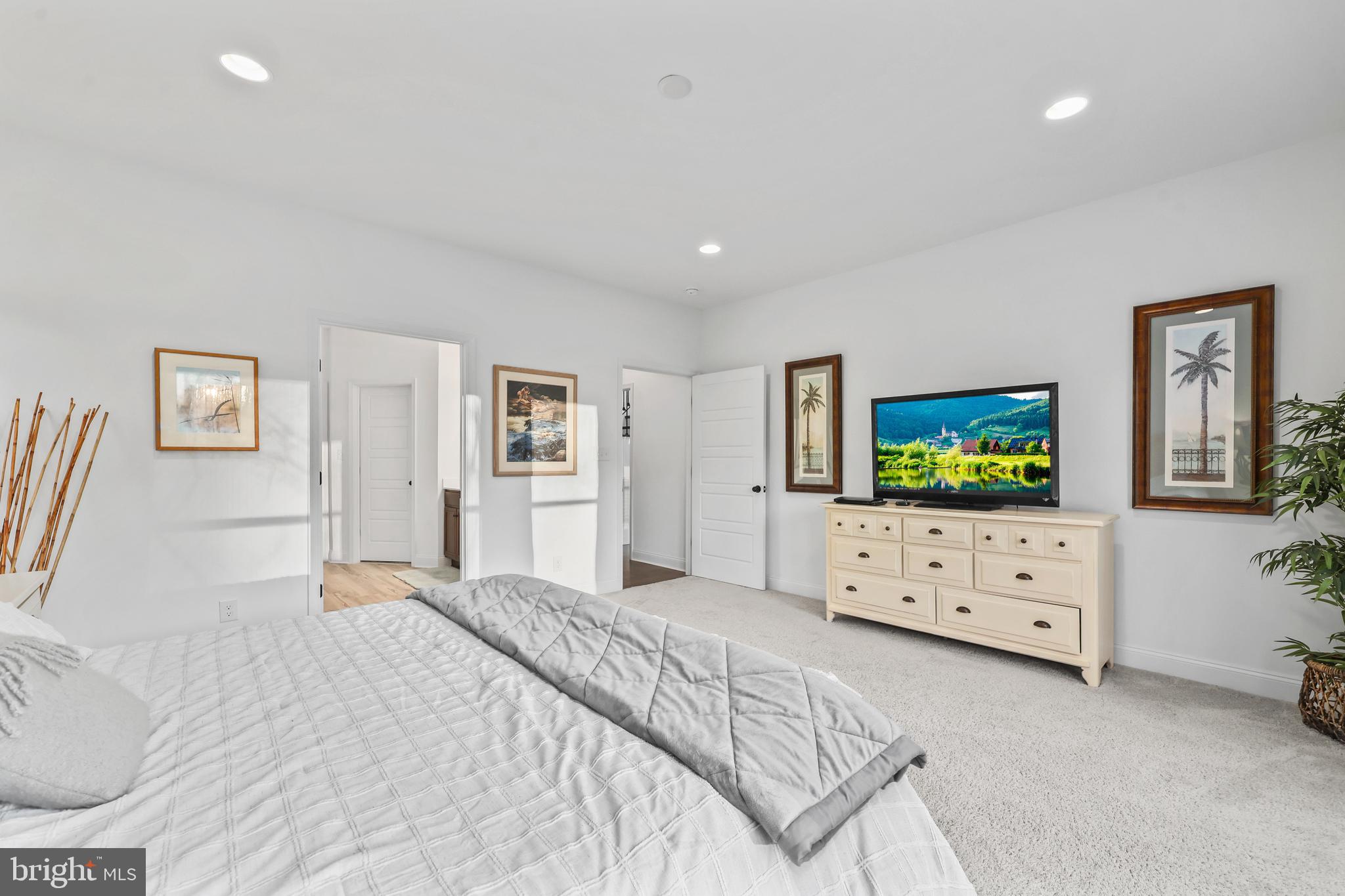 NOAH'S LANDING - Residential