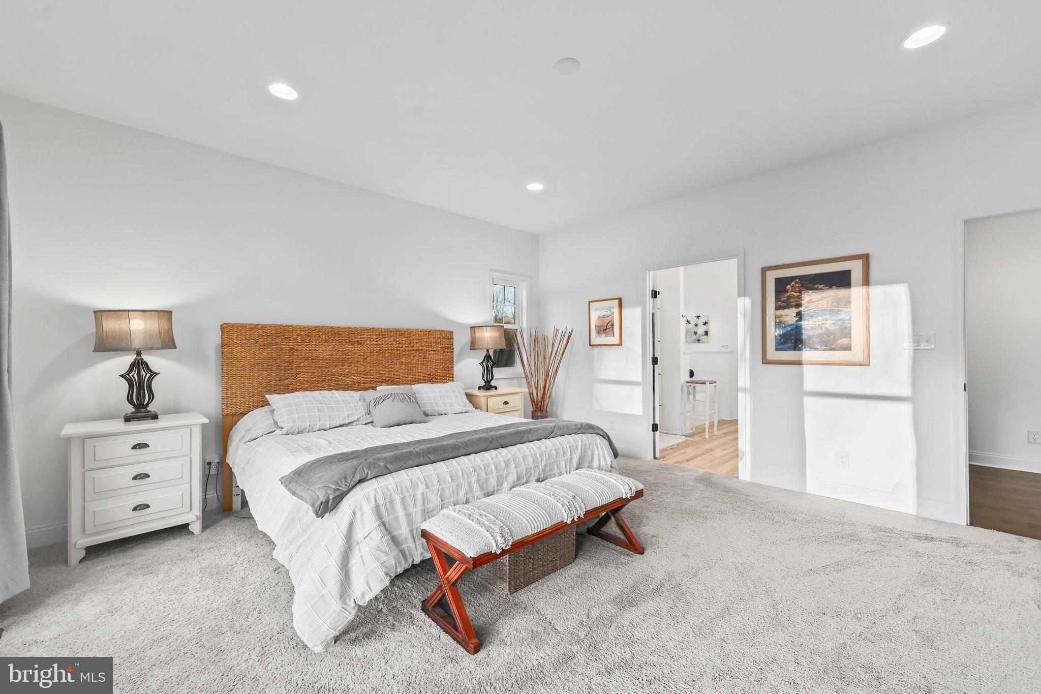 NOAH'S LANDING - Residential