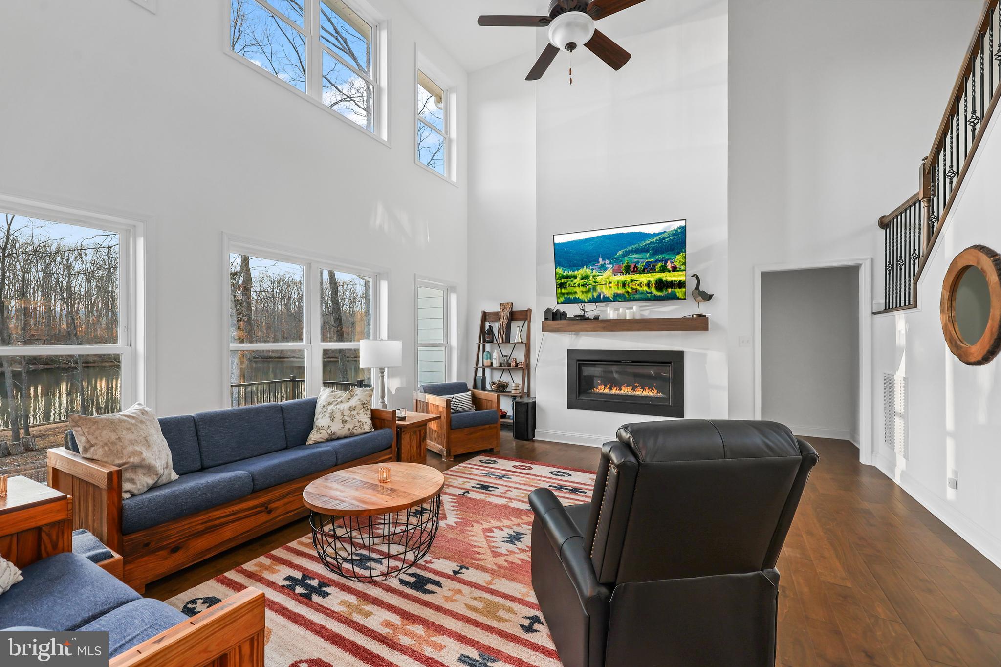 NOAH'S LANDING - Residential