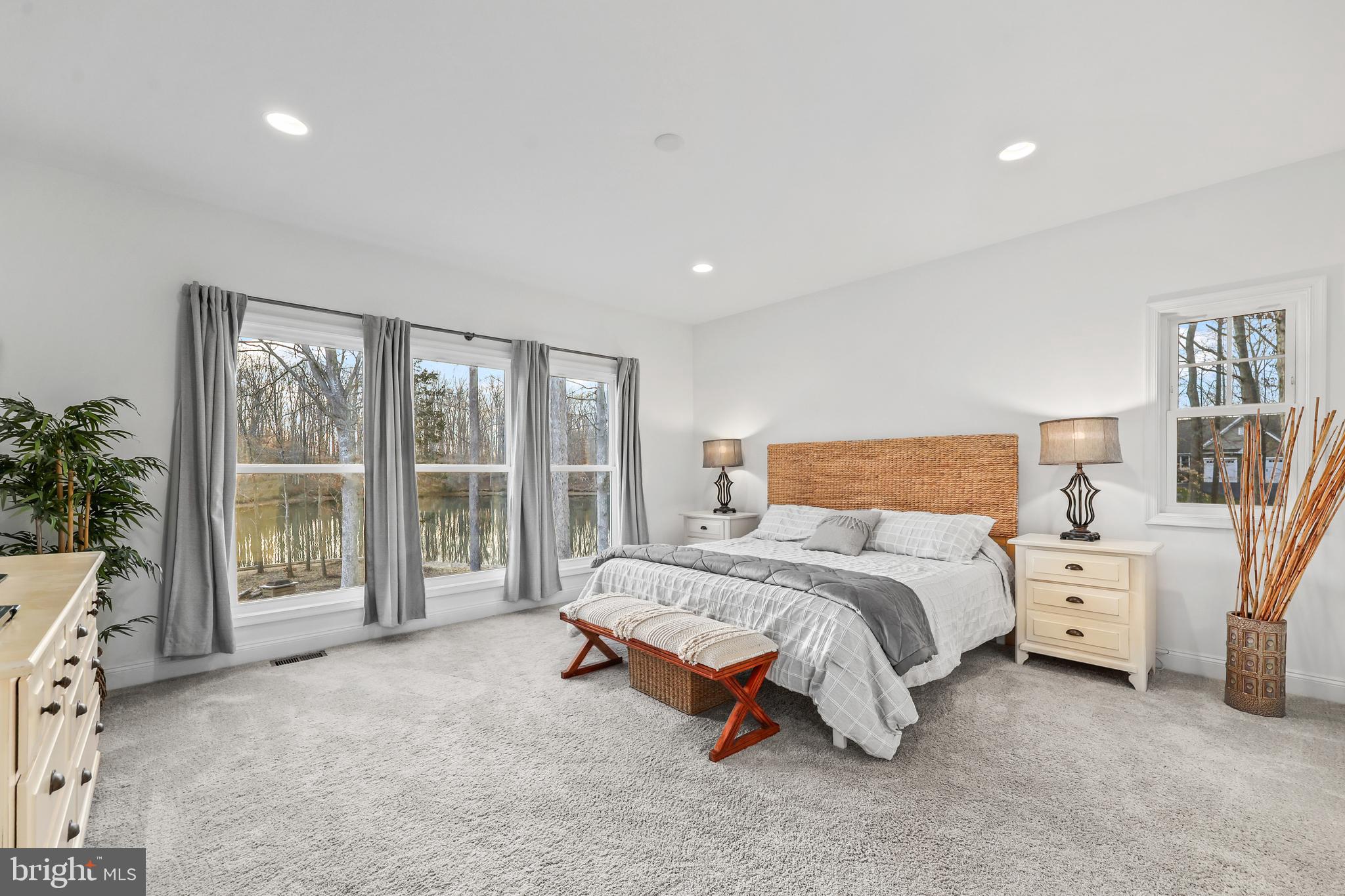 NOAH'S LANDING - Residential