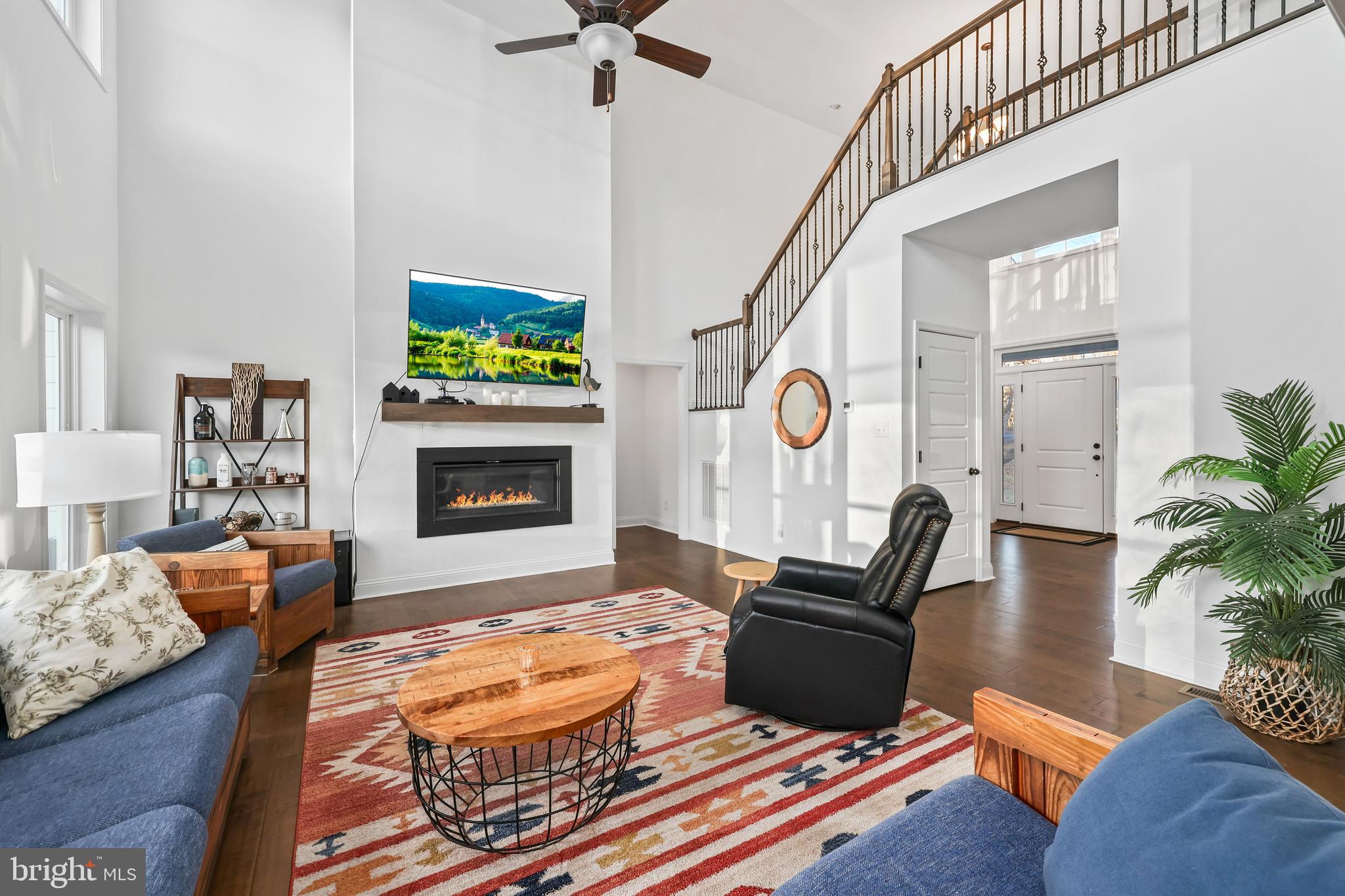 NOAH'S LANDING - Residential