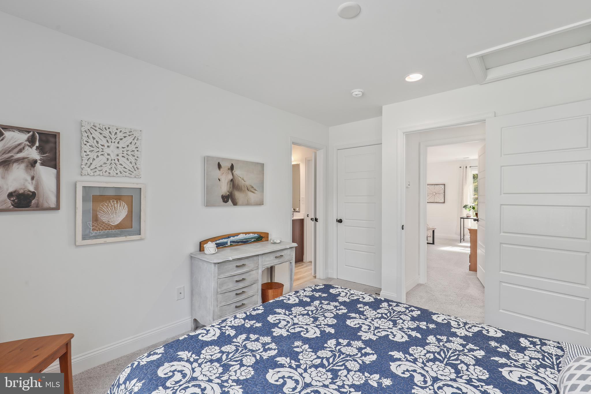 NOAH'S LANDING - Residential