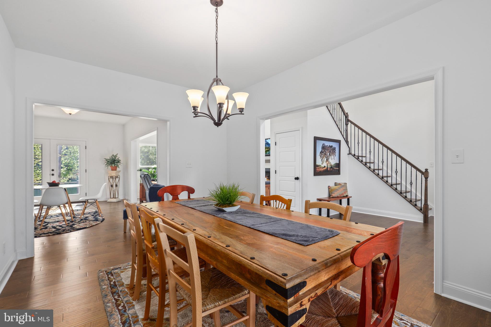 NOAH'S LANDING - Residential