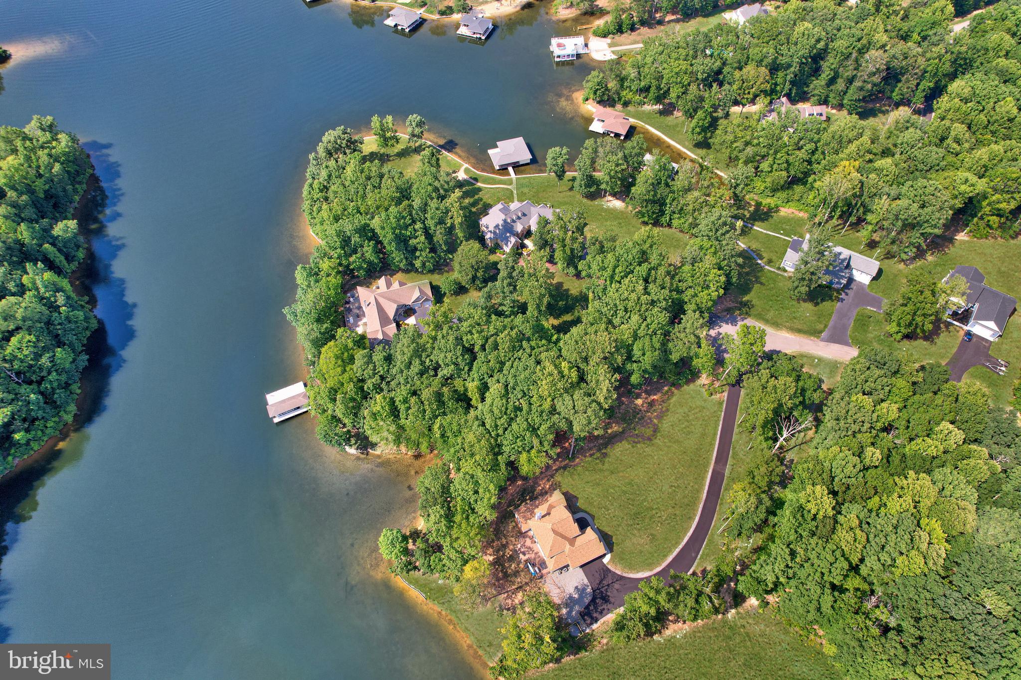 NOAH'S LANDING - Residential