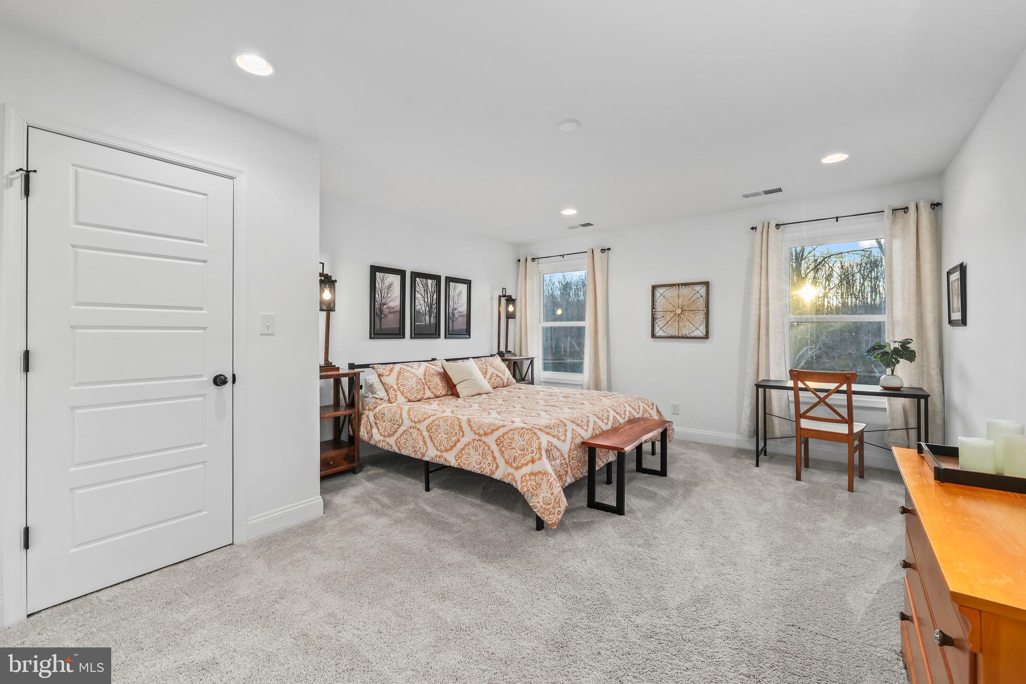 NOAH'S LANDING - Residential