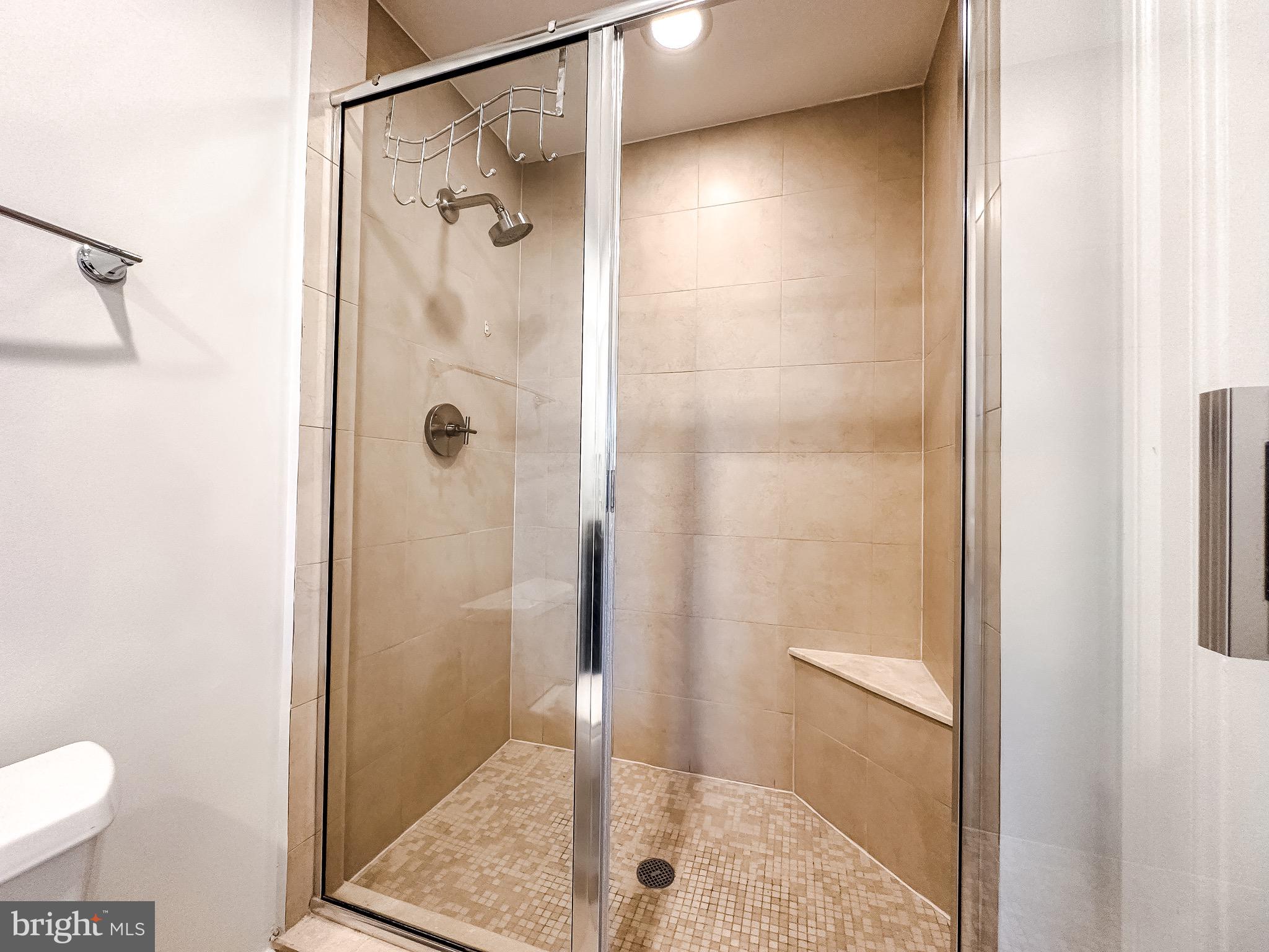 INNER HARBOR - Residential Lease