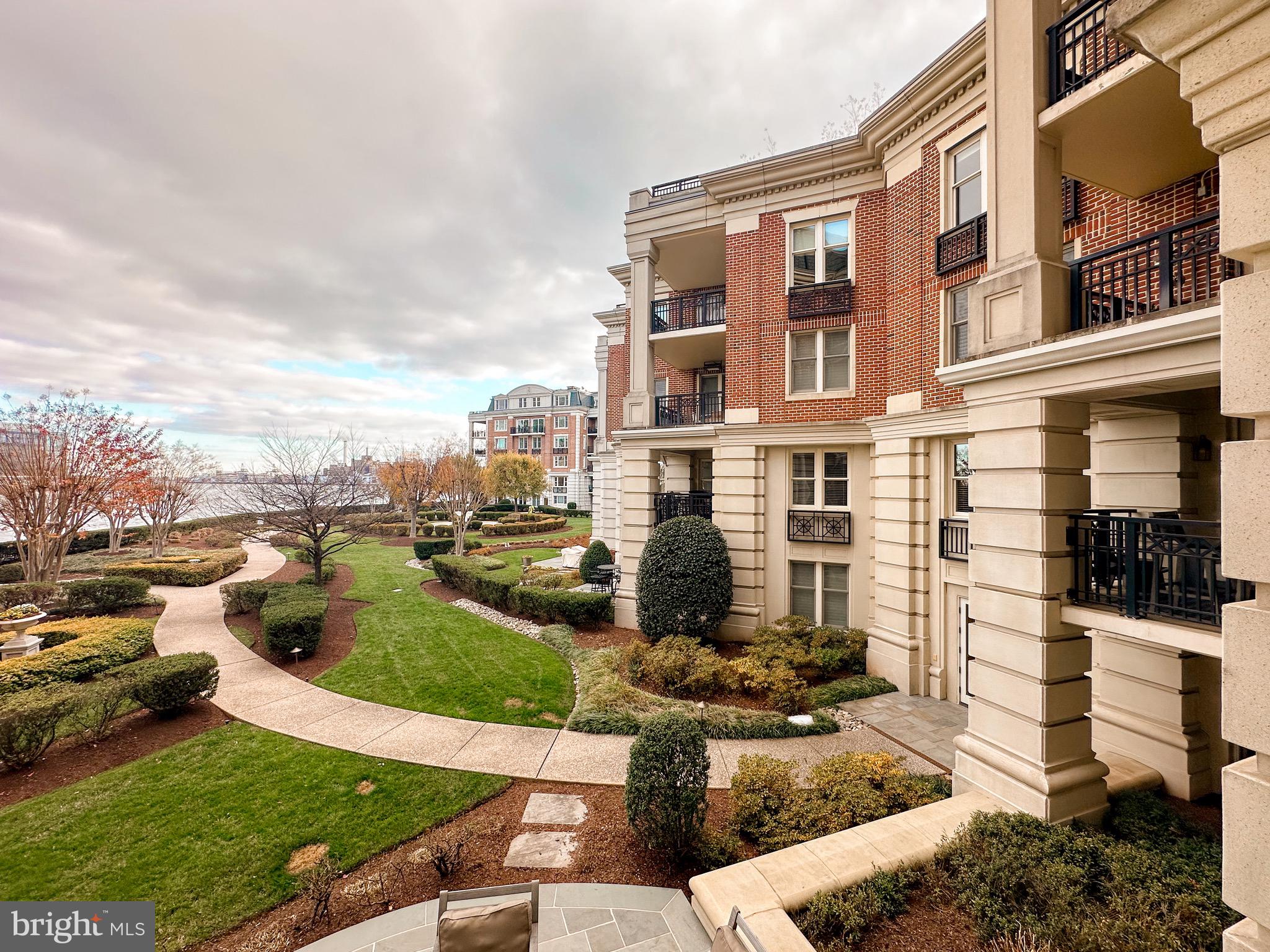 INNER HARBOR - Residential Lease