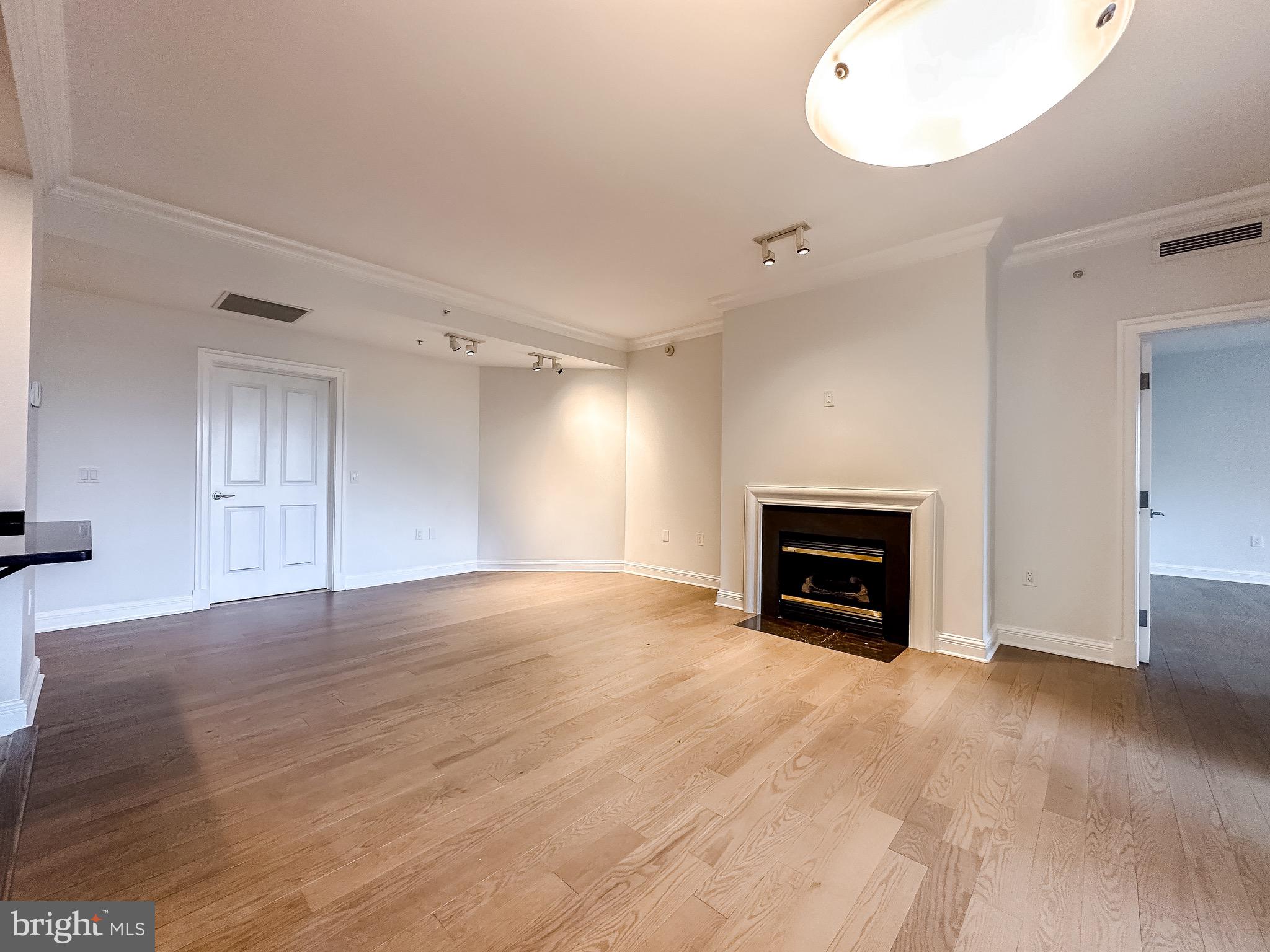 INNER HARBOR - Residential Lease