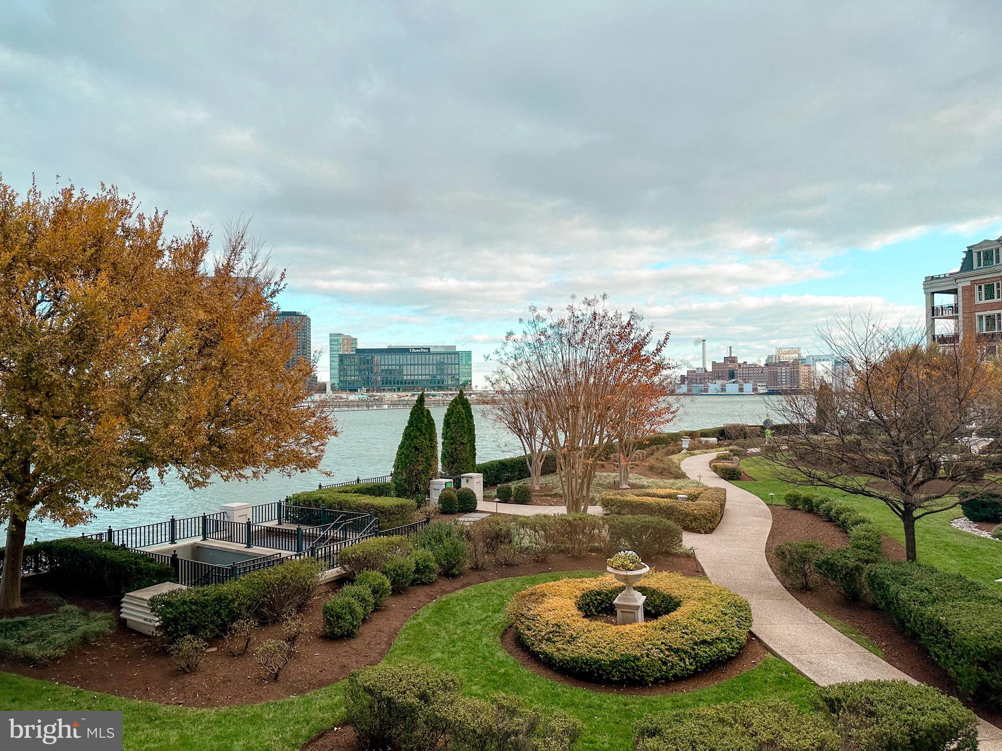 INNER HARBOR - Residential Lease