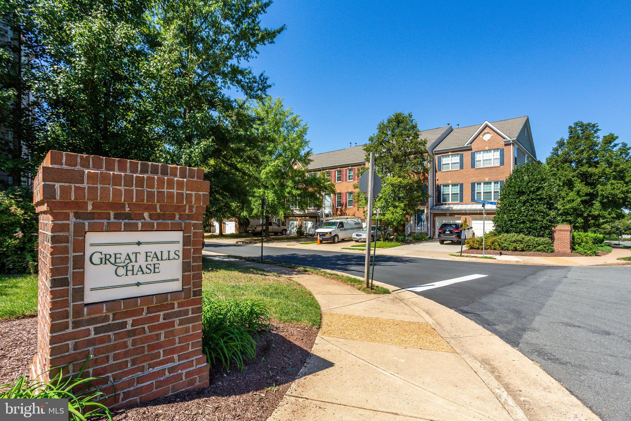 GREAT FALLS CHASE - Residential