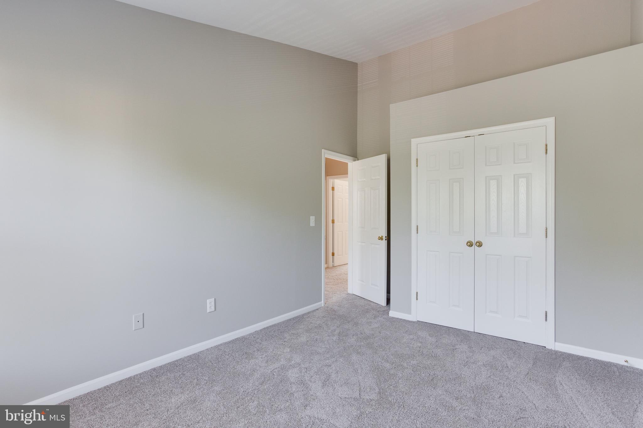 GREAT FALLS CHASE - Residential