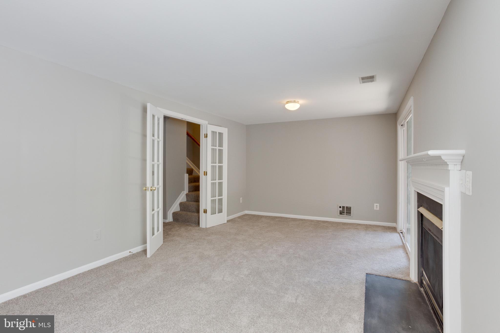 GREAT FALLS CHASE - Residential