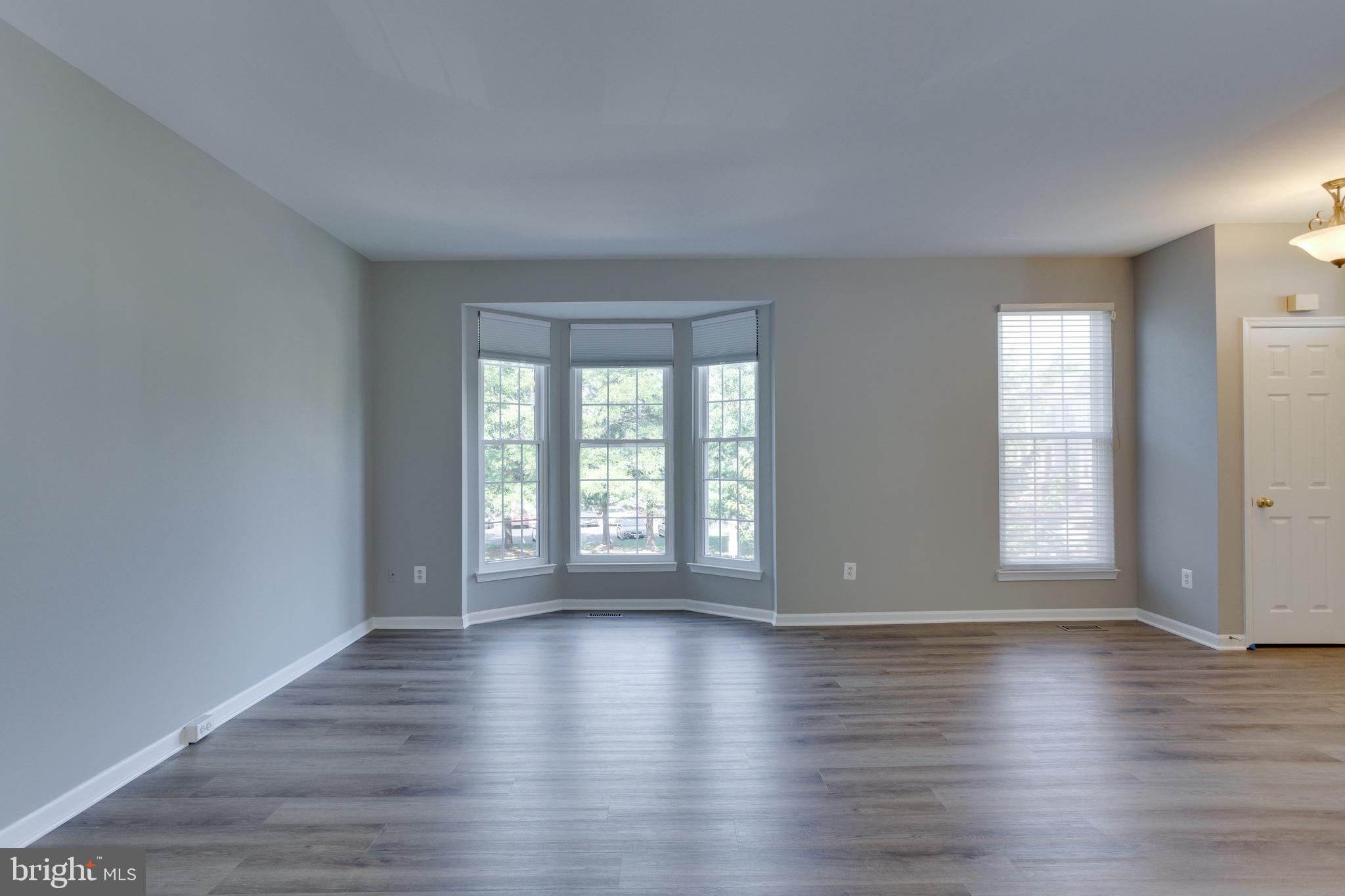 GREAT FALLS CHASE - Residential