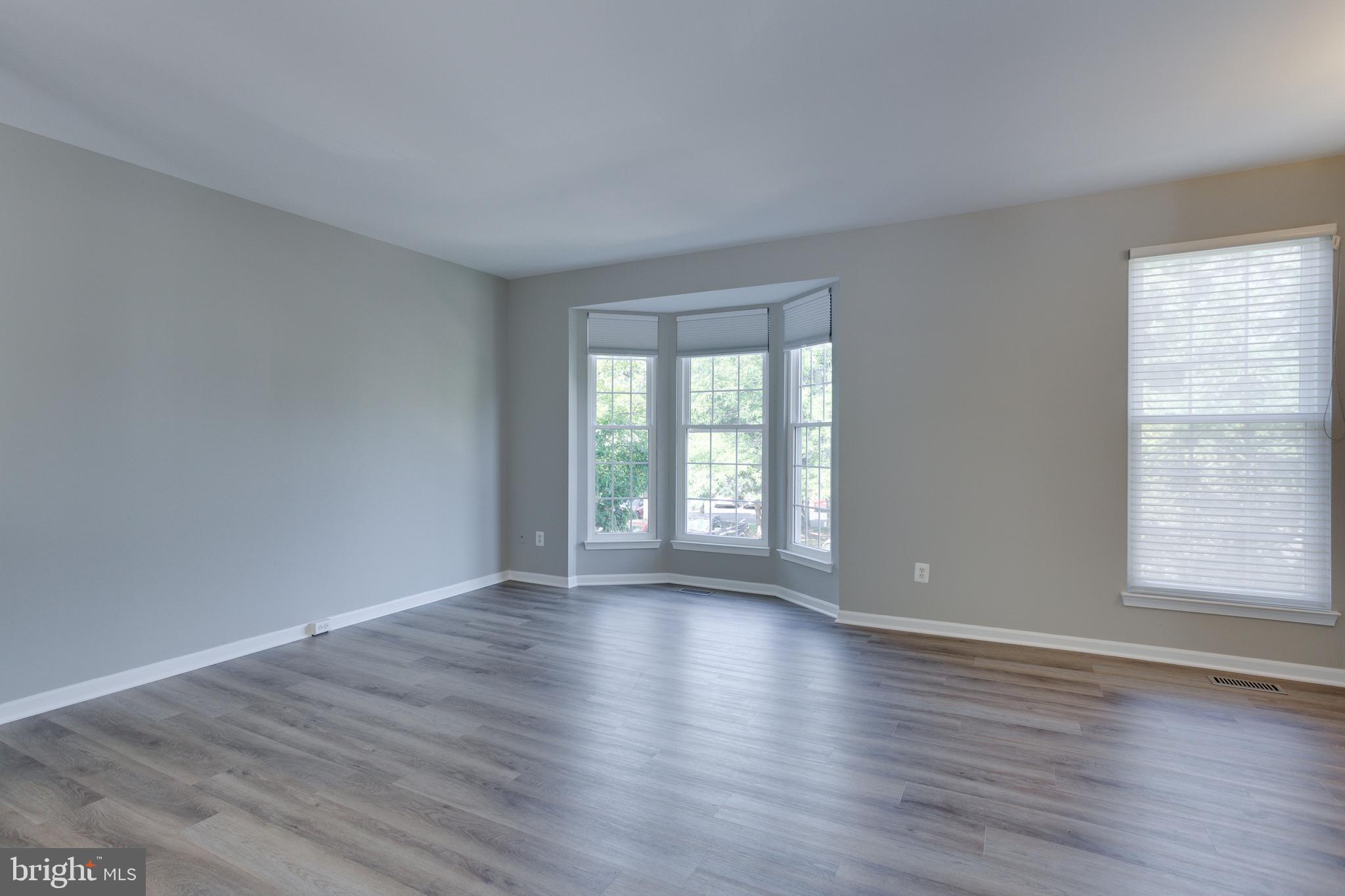 GREAT FALLS CHASE - Residential