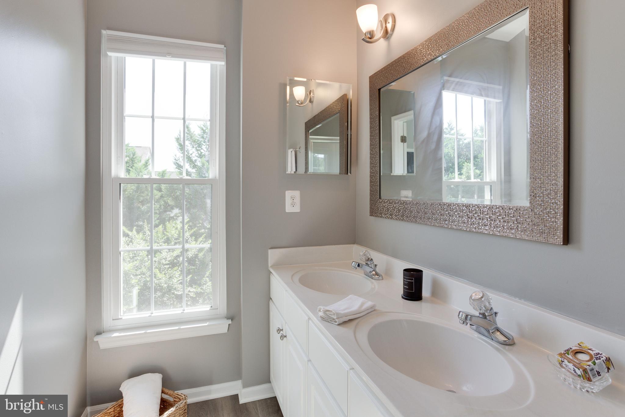 GREAT FALLS CHASE - Residential