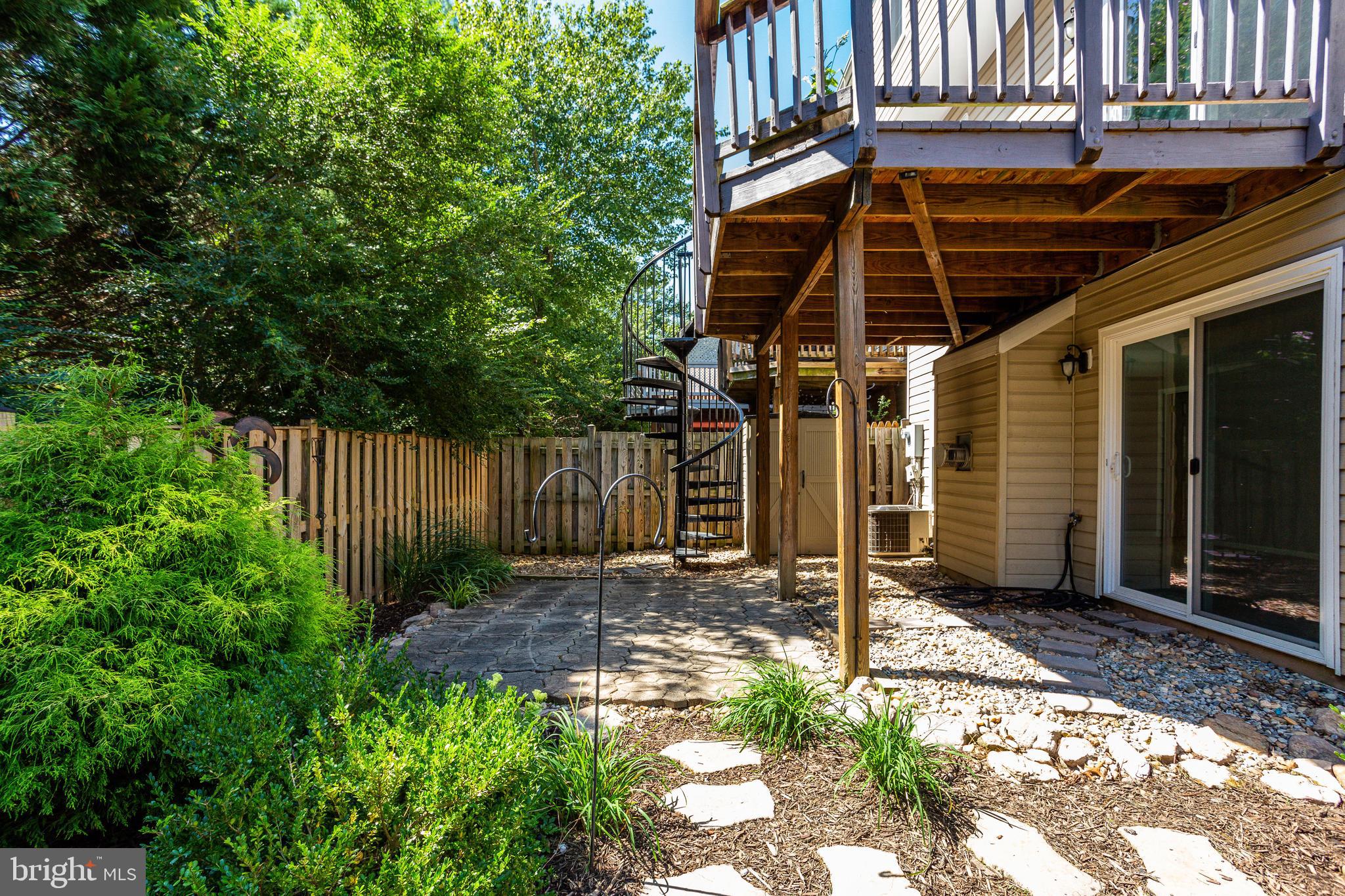 GREAT FALLS CHASE - Residential