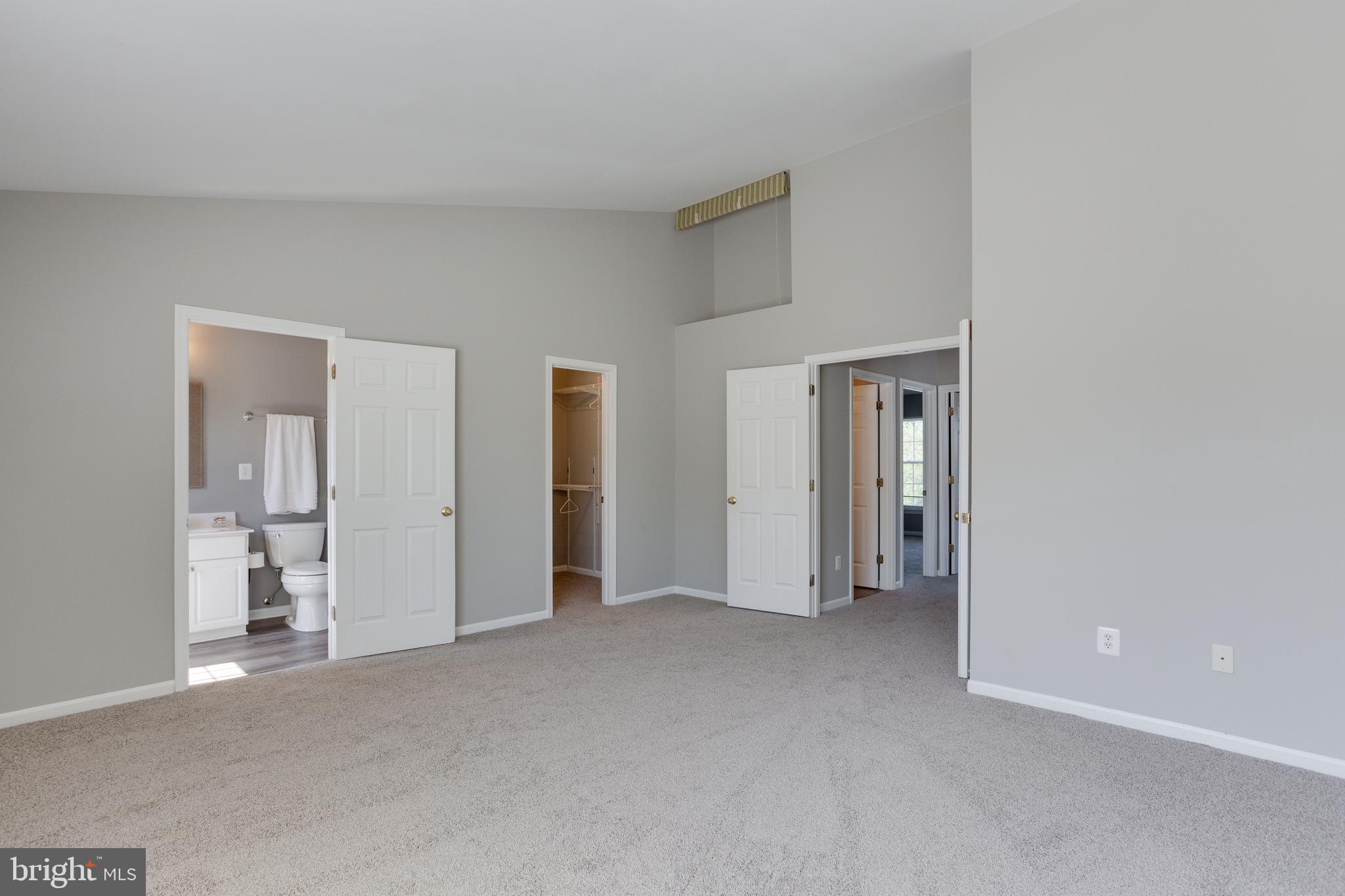 GREAT FALLS CHASE - Residential