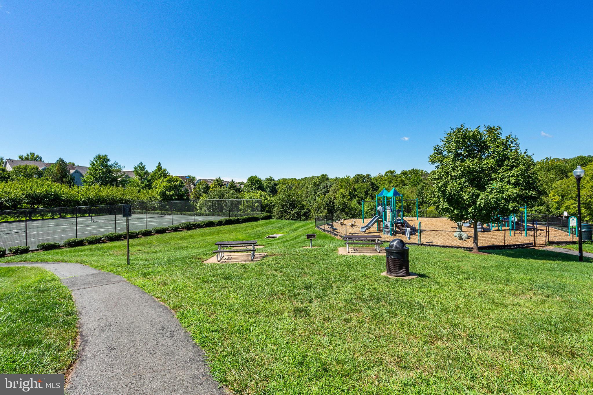 GREAT FALLS CHASE - Residential