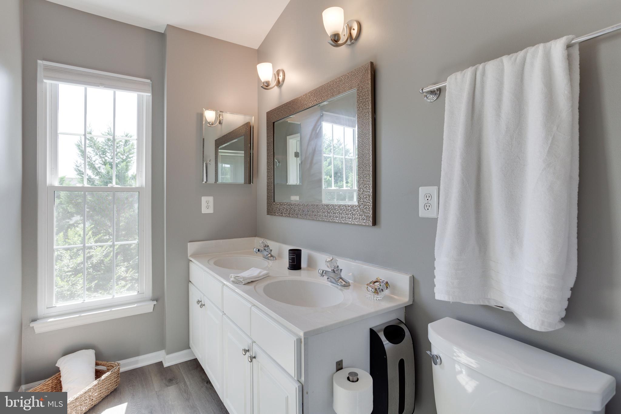 GREAT FALLS CHASE - Residential