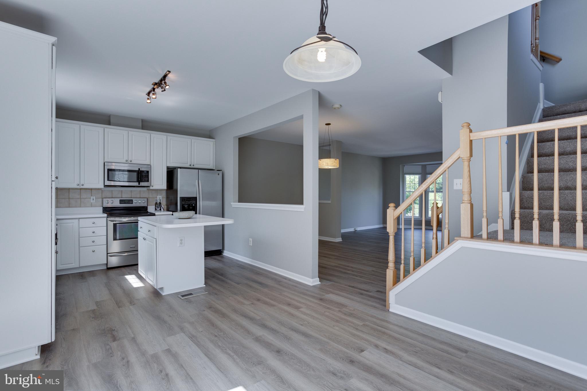 GREAT FALLS CHASE - Residential