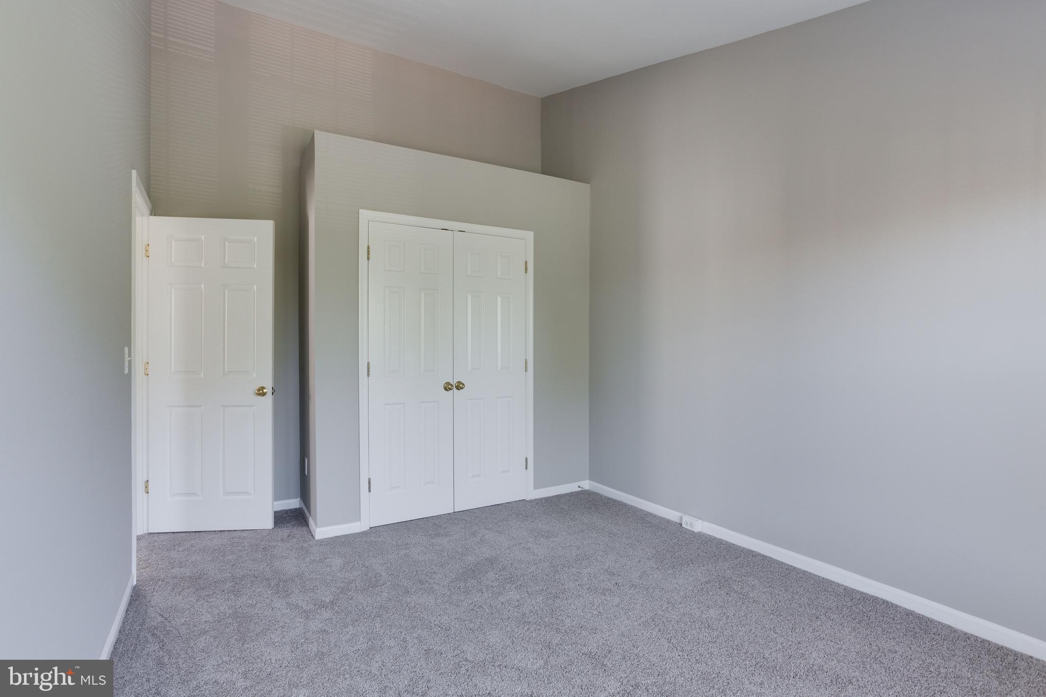 GREAT FALLS CHASE - Residential