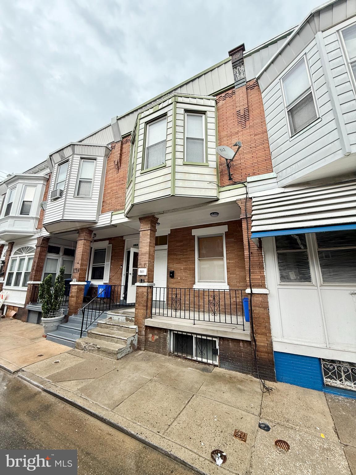 CARROLL PARK - Residential Lease