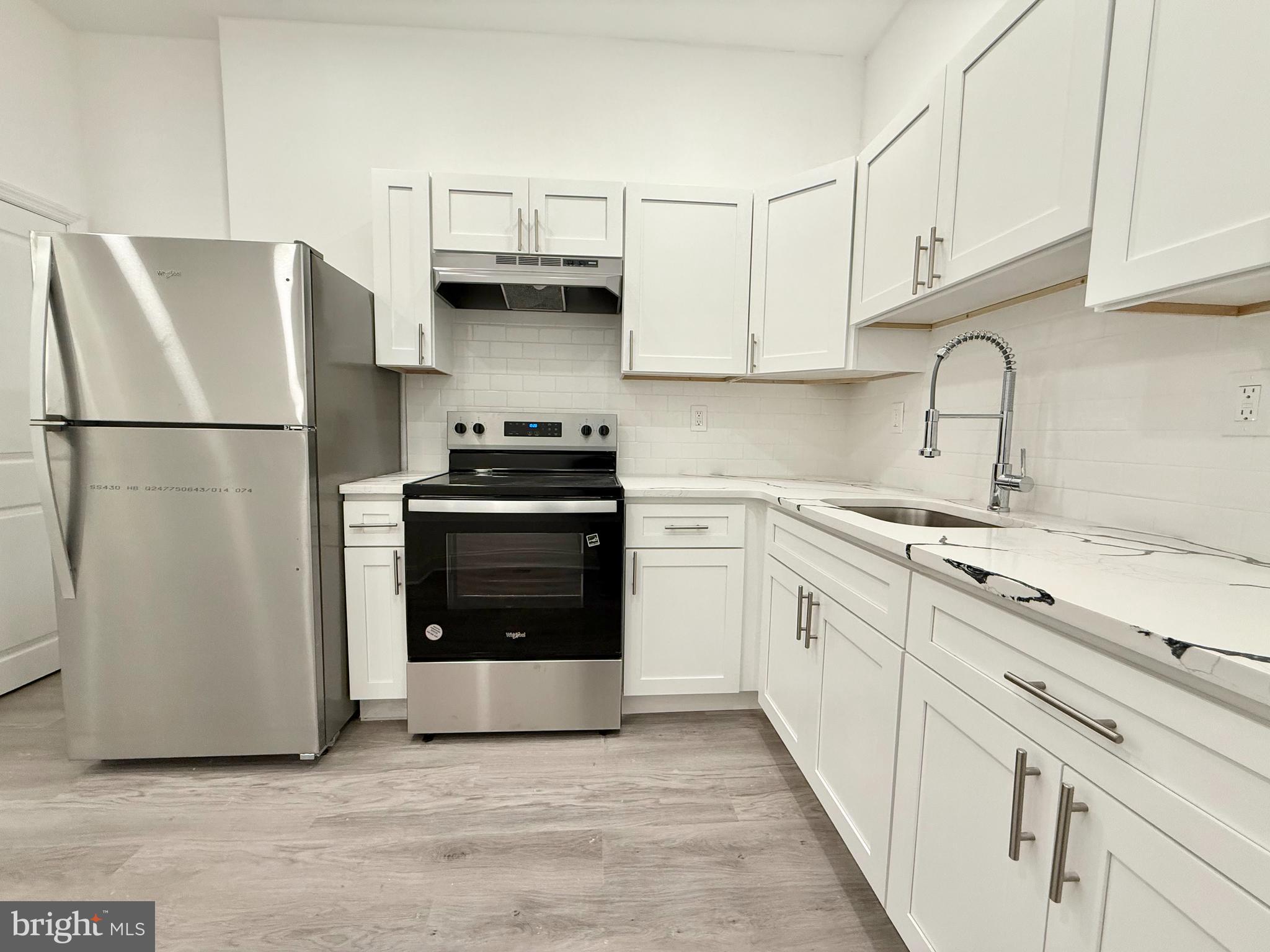 CARROLL PARK - Residential Lease