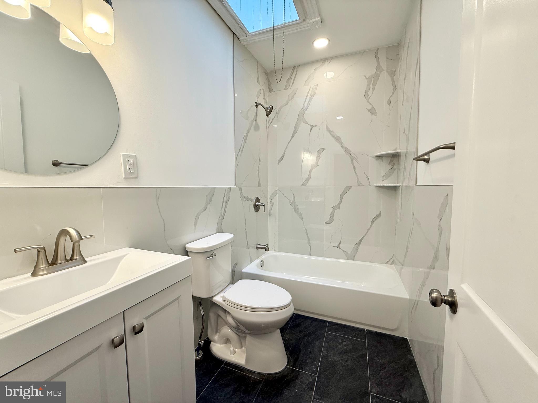 CARROLL PARK - Residential Lease