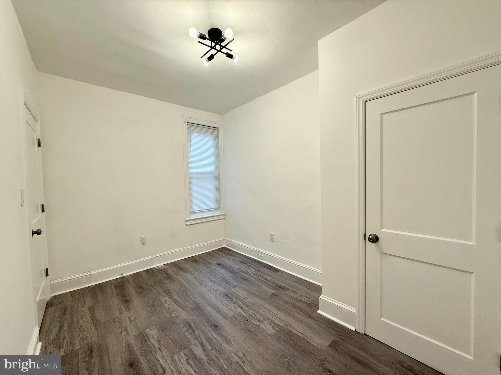 CARROLL PARK - Residential Lease