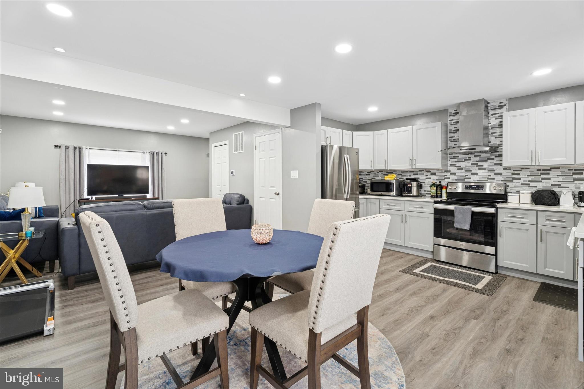 CEDARBROOK - Residential