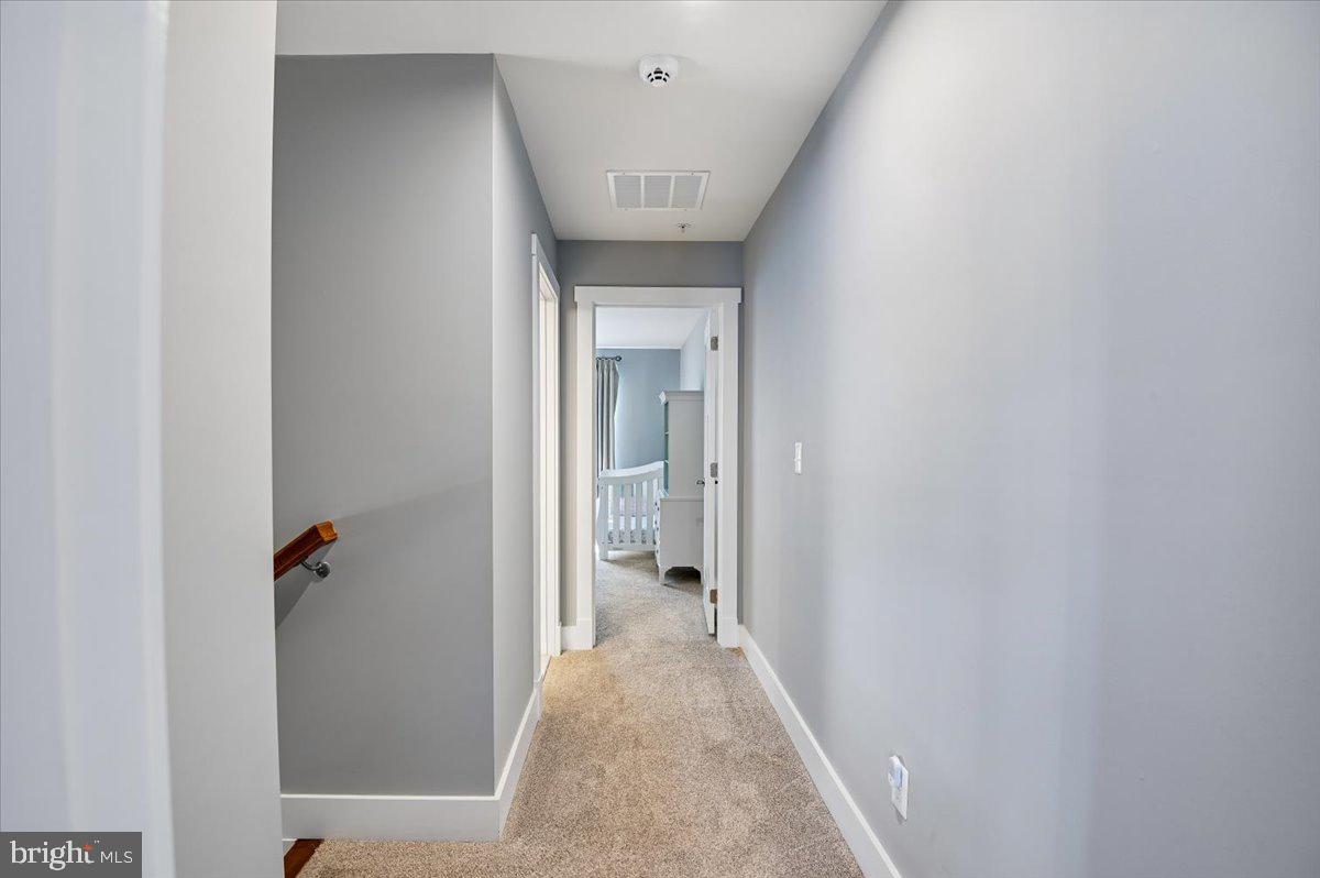 PONDVIEW - Residential