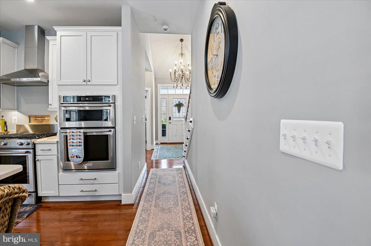 PONDVIEW - Residential