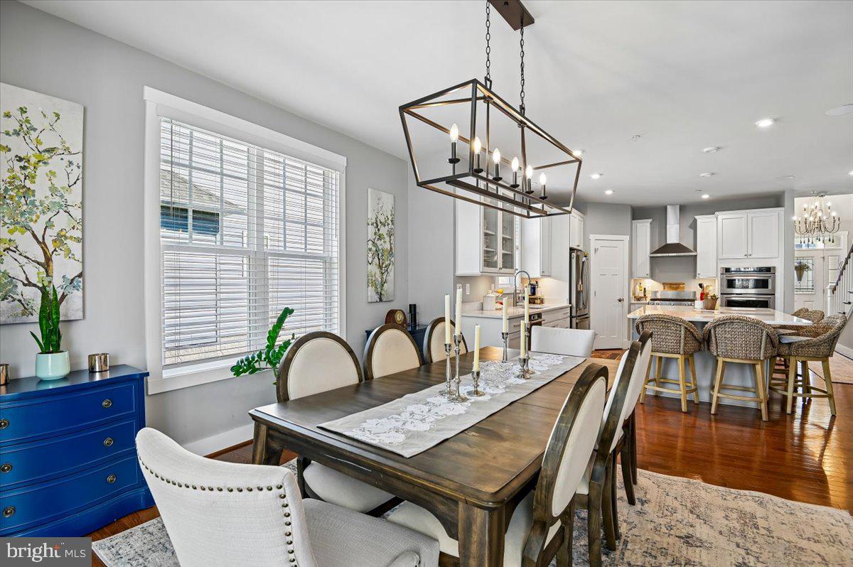 PONDVIEW - Residential