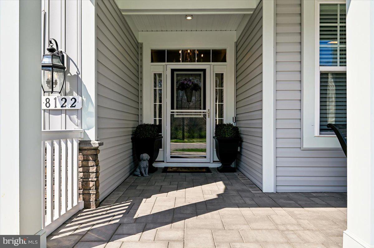 PONDVIEW - Residential