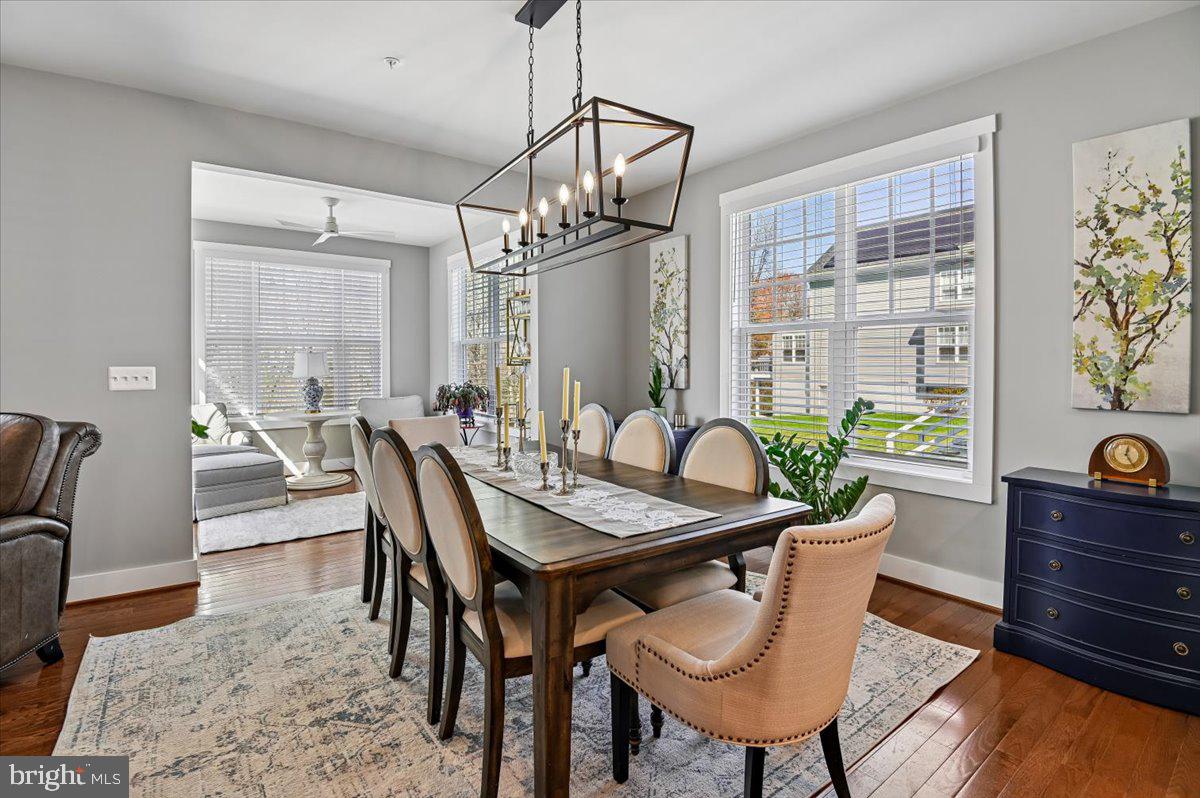 PONDVIEW - Residential