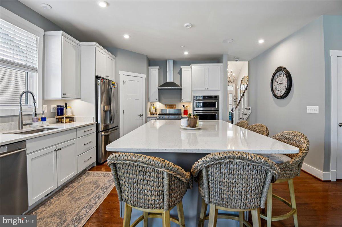 PONDVIEW - Residential