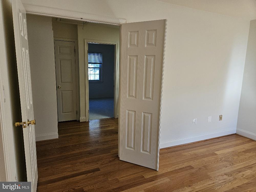 BURKE CENTRE - Residential