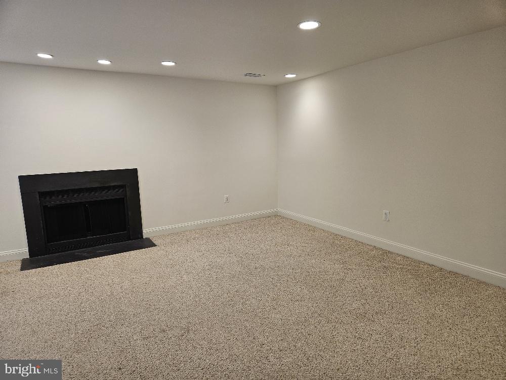 BURKE CENTRE - Residential