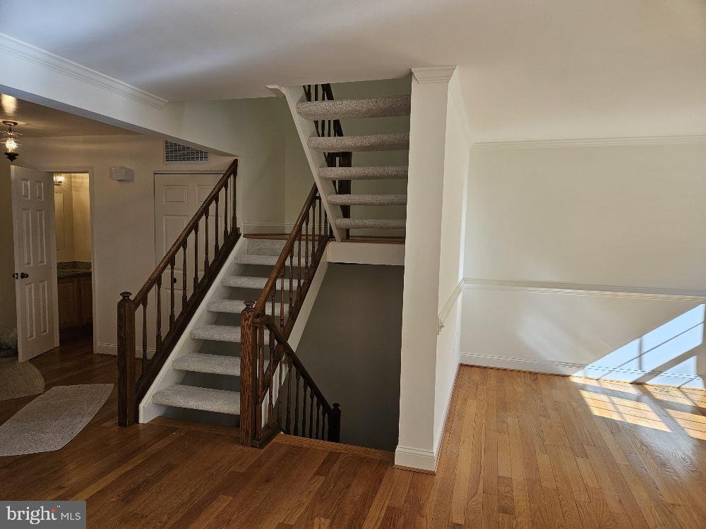 BURKE CENTRE - Residential