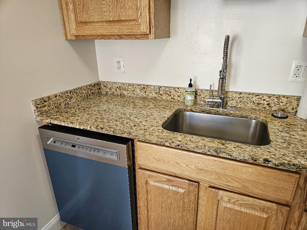 BURKE CENTRE - Residential