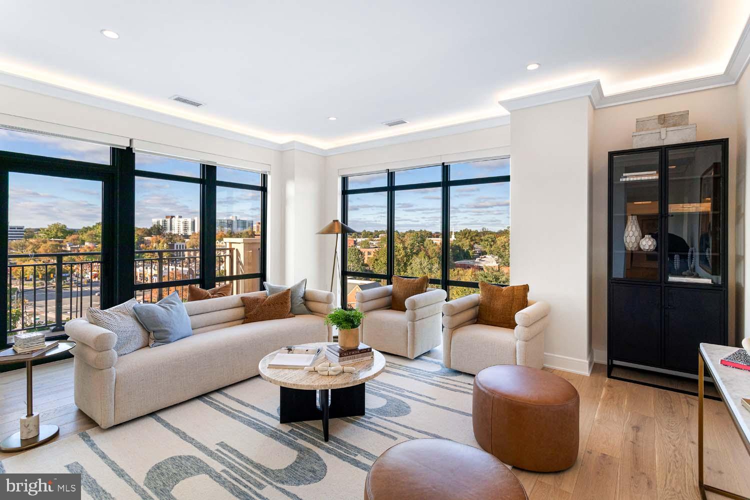 6718 LOWELL AVENUE 501