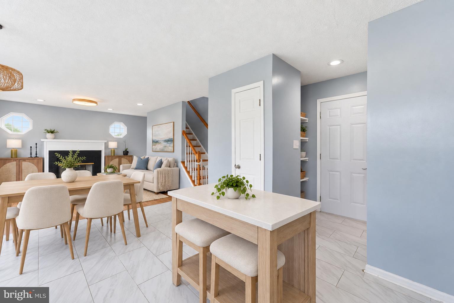 2300 WOODBERRY DRIVE