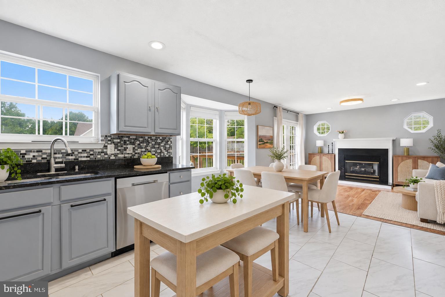 2300 WOODBERRY DRIVE